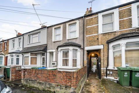 1 bedroom maisonette for sale