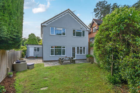 Bullers Wood Drive, Chislehurst 4 bed detached house for sale