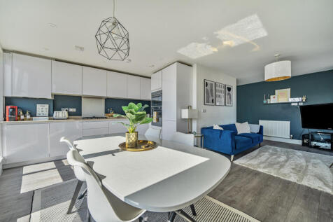 Masons Hill, Bromley 2 bed apartment for sale