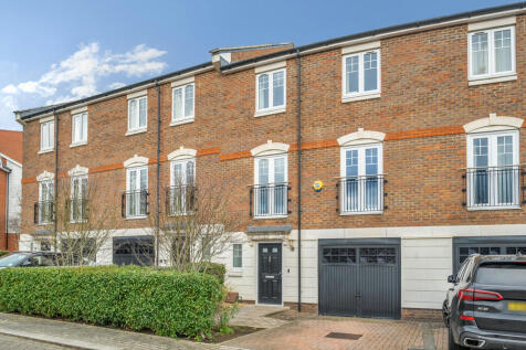 Mere Road, Dunton Green, Sevenoaks 4 bed terraced house for sale