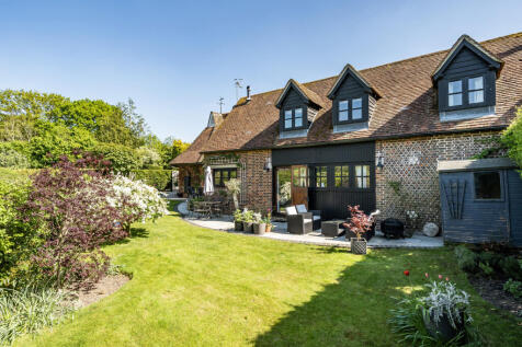 Home Farm Close, Leigh, Tonbridge 3 bed link detached house for sale