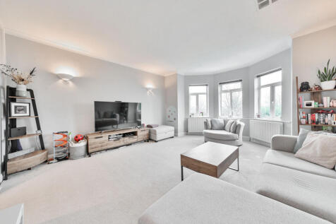 Southlands Grove, Bromley 2 bed apartment for sale