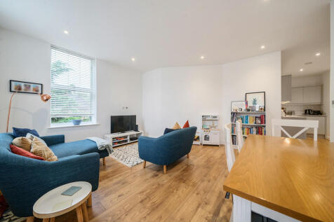 Elmcroft Road, Orpington 2 bed apartment for sale