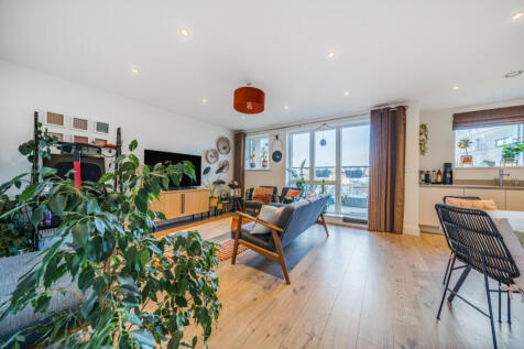 Bruce Grove, Orpington 2 bed apartment for sale