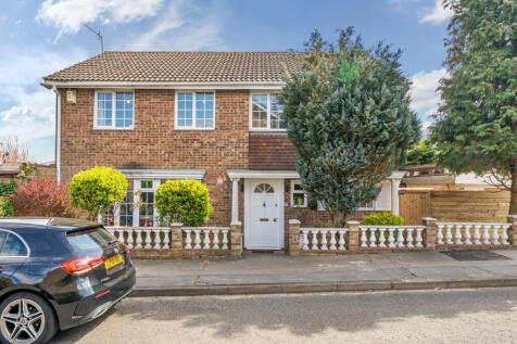 Conifer Close, Orpington 4 bed detached house for sale