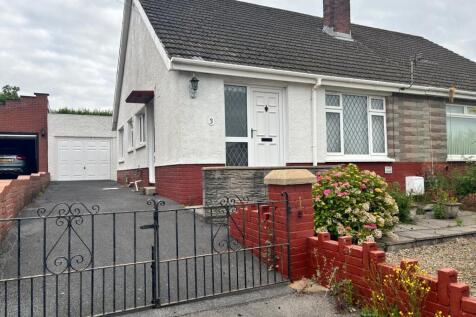 2 bedroom semi-detached bungalow for sale
