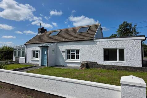 Cwmisfael, Llanddarog, Carmarthen SA32 3 bed detached bungalow for sale