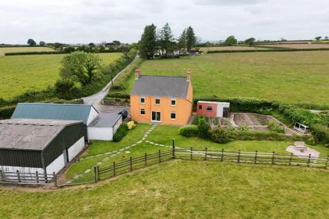 4 bedroom smallholding for sale