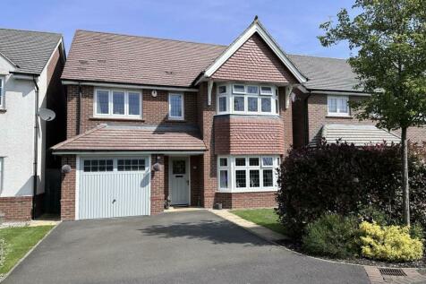 4 bedroom detached house for sale