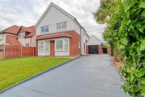 Frinton on Sea CO13 5 bed detached house for sale