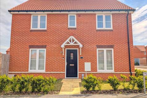 Kirby Cross CO13 3 bed detached house for sale