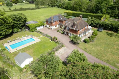 6 bedroom detached house for sale