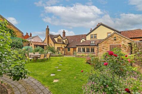 Church Street, Sandy SG19 4 bed country house for sale