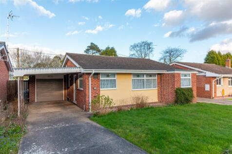 Broadfields, Calverton, Nottingham... 3 bed bungalow for sale