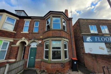 Queens Road, Beeston, Nottingham... 5 bed semi