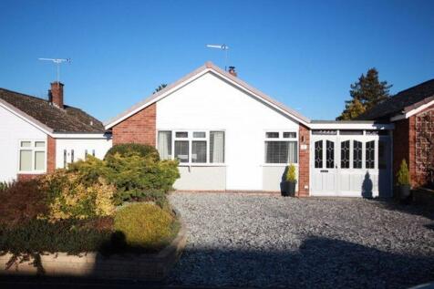 2 bedroom detached bungalow for sale