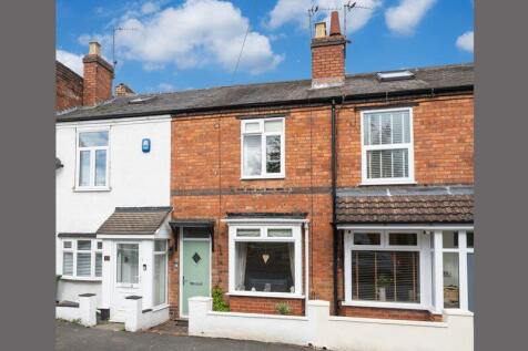 Queen Street, Kingswinford 2 bed terraced house for sale