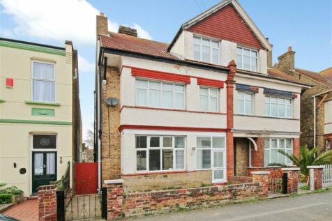 5 bedroom semi-detached house for sale