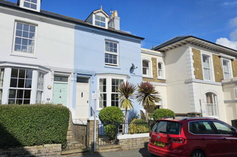 Wellington Road, Deal CT14 4 bed end of terrace house for sale