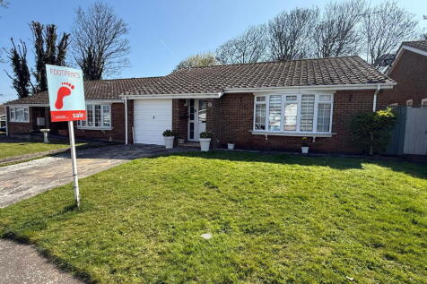 Guy Close, Broadstairs CT10 3 bed detached bungalow for sale