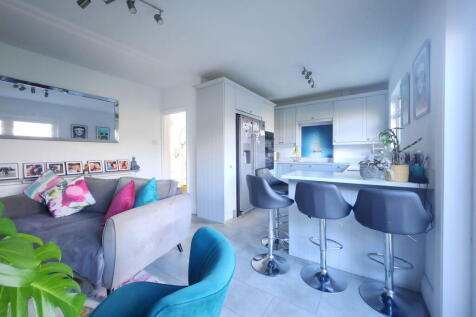 St. Mildreds Road, Ramsgate CT11 3 bed semi