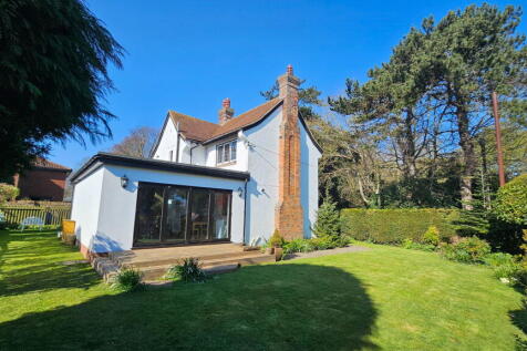 Sholden New Road, Deal CT14 4 bed detached house for sale