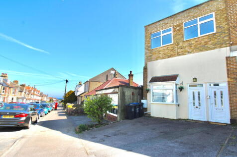 Percy Avenue, Broadstairs CT10 2 bed maisonette for sale