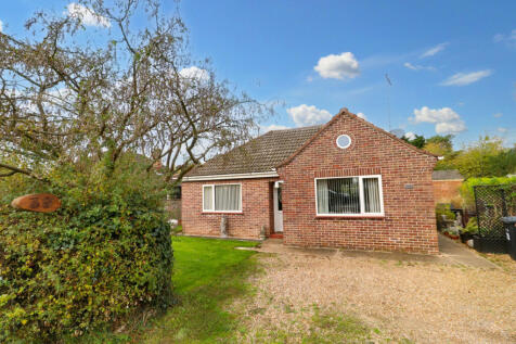 Station Road, Clenchwarton, King's... 2 bed detached bungalow for sale
