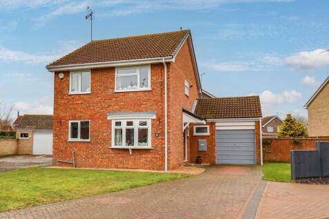 St. Benets Grove, South Wootton... 4 bed detached house for sale