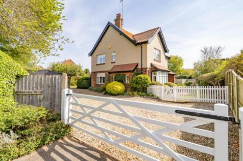 Hall Lane, South Wootton 5 bed detached house for sale