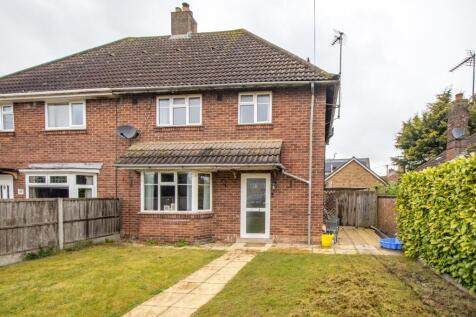 Hills Crescent, Gayton, Norfolk, PE32 3 bed semi