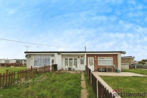 Priory, Seawick CO16 1 bed chalet for sale