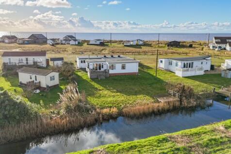4 bedroom detached bungalow for sale