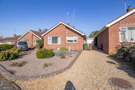 Tudor Way, Dersingham, King's Lynn... 2 bed detached bungalow for sale