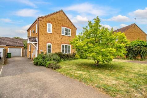 Hipkin Road, Dersingham 3 bed detached house for sale