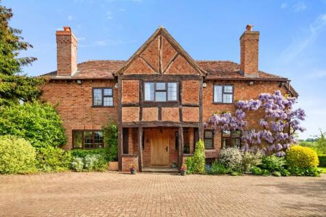 5 bedroom detached house for sale