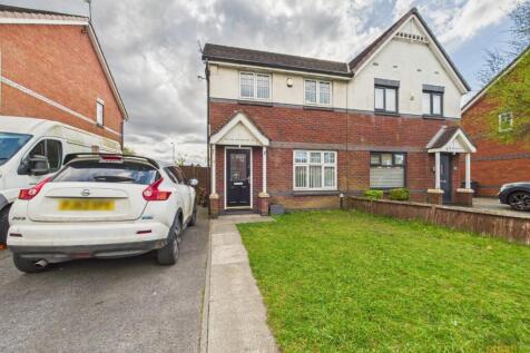 3 bedroom semi-detached house for sale