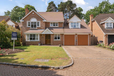 5 bedroom detached house for sale