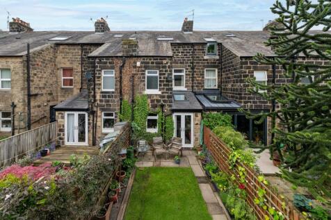 Manor Street, Otley LS21 4 bed terraced house for sale