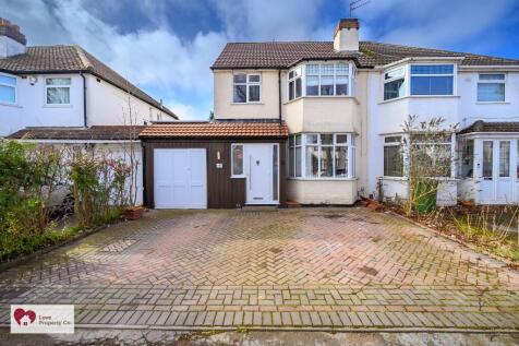 4 bedroom semi-detached house for sale