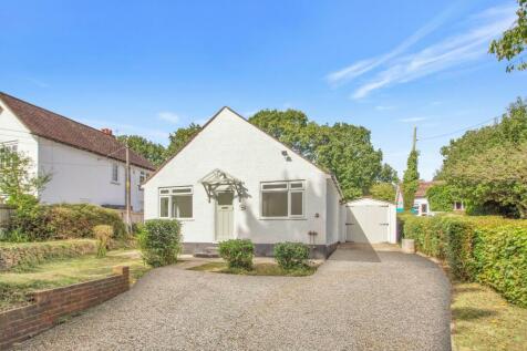 2 bedroom detached bungalow for sale