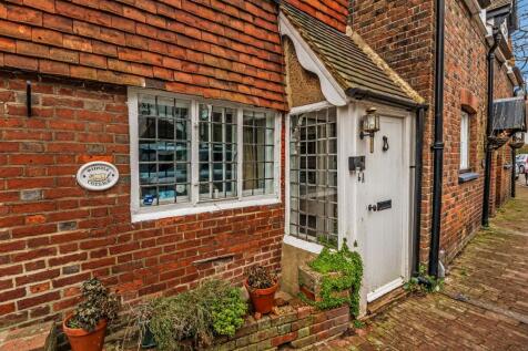 High Street, Cowden, Edenbridge 2 bed ground floor flat for sale