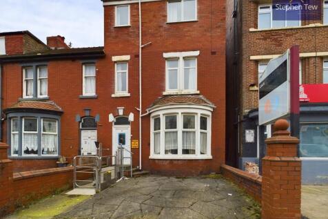 Reads Avenue, Blackpool, Blackpool... 7 bed end of terrace house for sale
