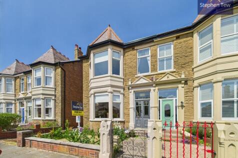 5 bedroom semi-detached house for sale