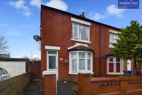 Brun Grove, Blackpool, FY1 2 bed end of terrace house for sale