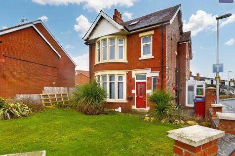 Hawes Side Lane, Blackpool, FY4 5 bed detached house for sale