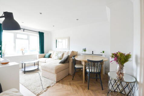 1 bedroom flat for sale