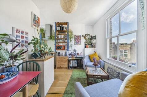 Peckham Road, Camberwell SE5 1 bed flat for sale