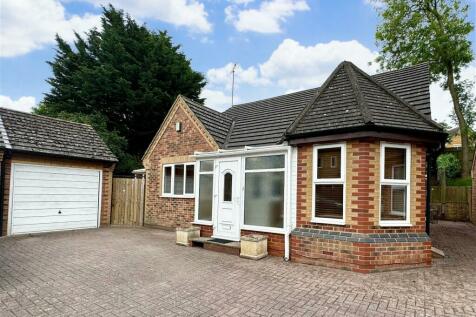 3 bedroom detached bungalow for sale