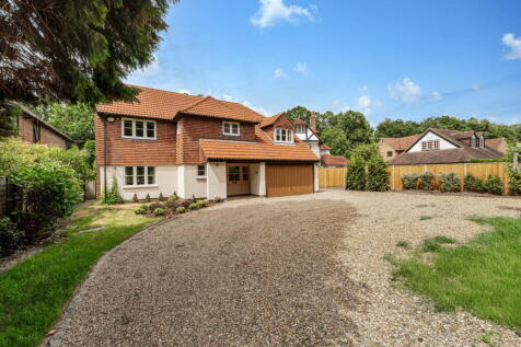 5 bedroom detached house for sale